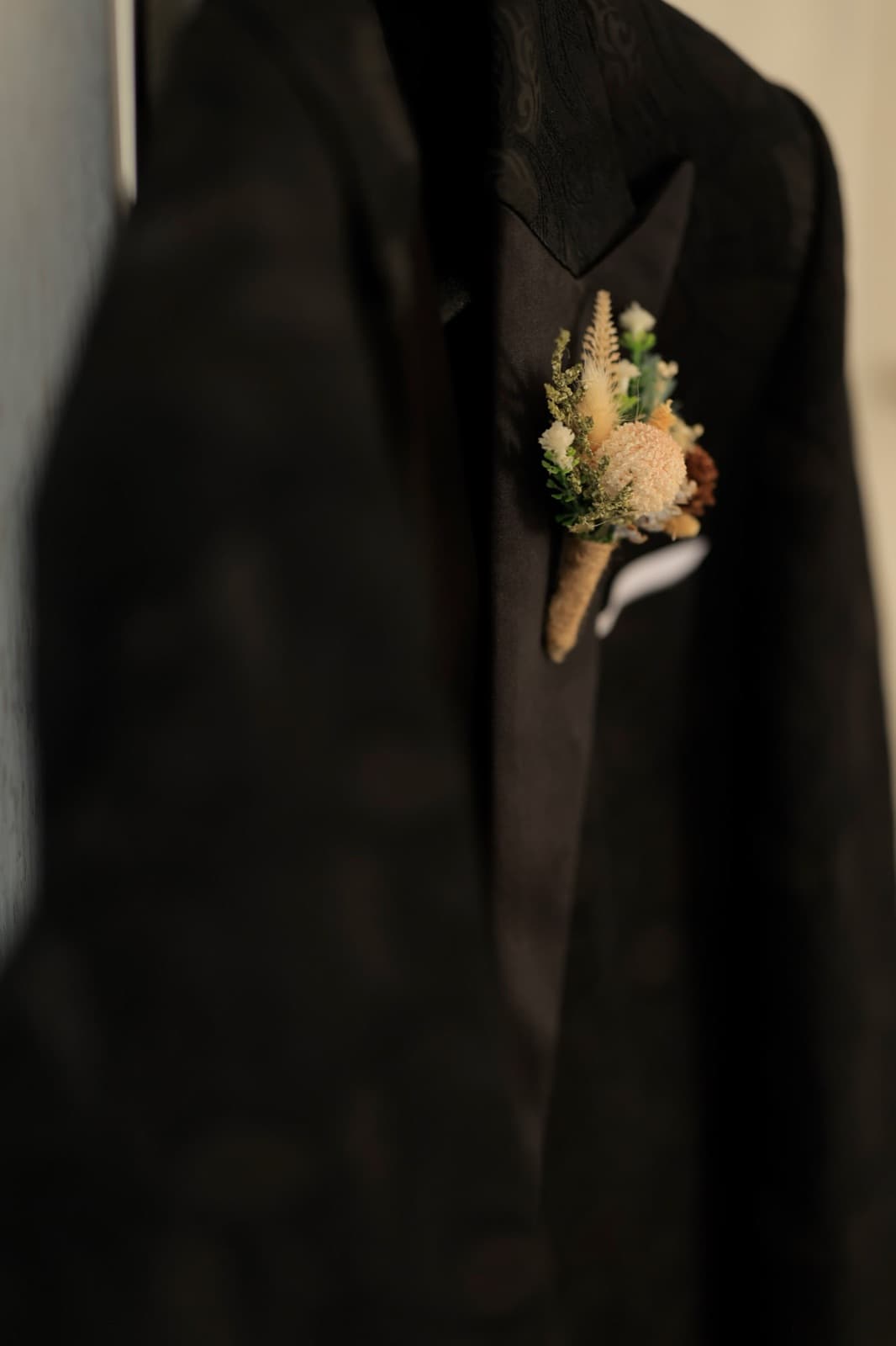 Colorful Chandelier Reception — photo 7