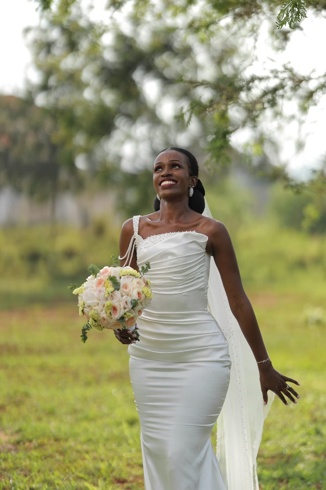 Colorful Chandelier Reception — photo 28