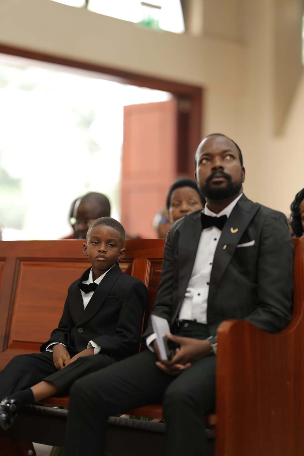 Colorful Chandelier Reception — photo 10