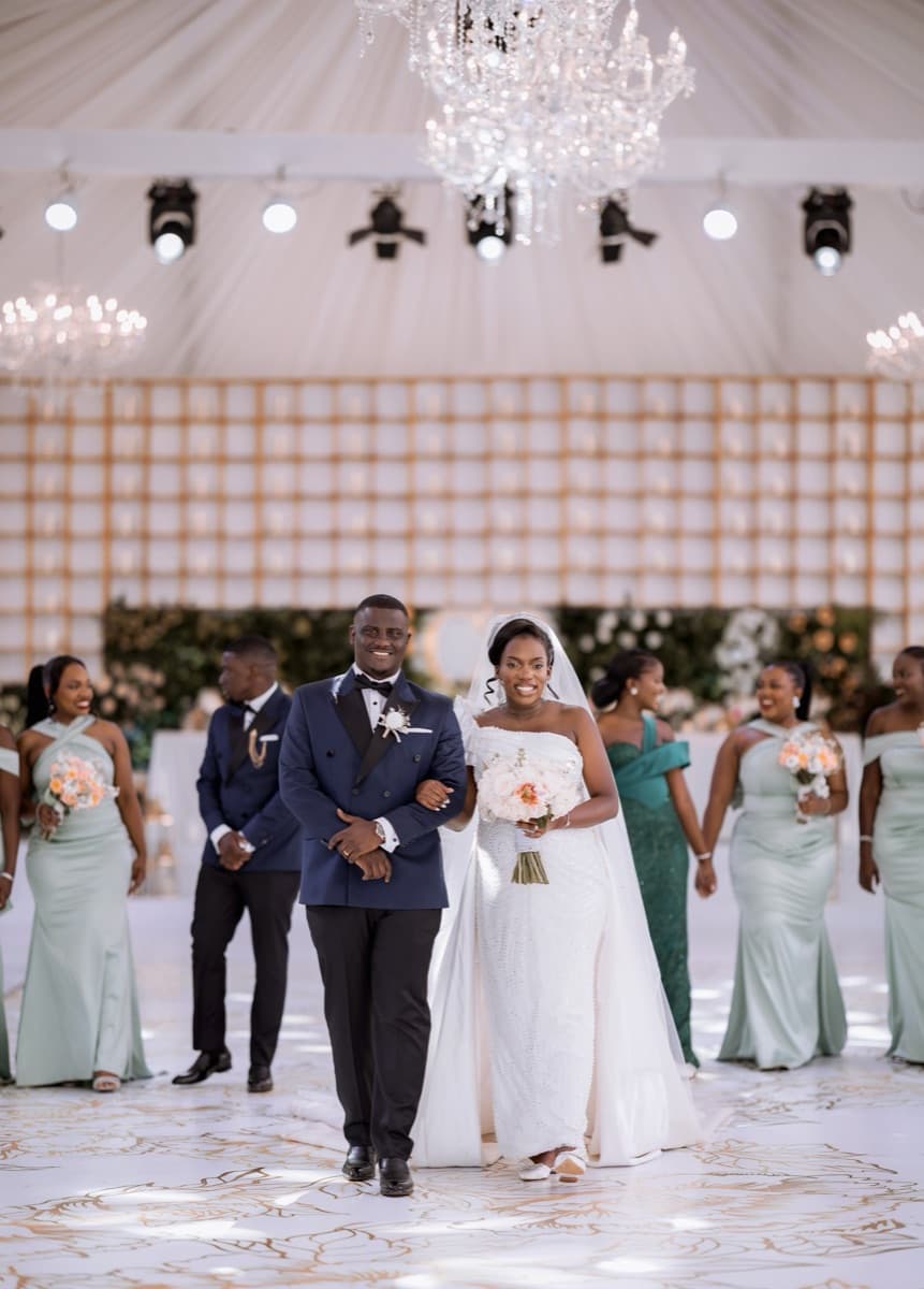 Sage & Peach Elegance — photo 4