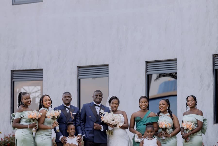 Sage & Peach Elegance — photo 9