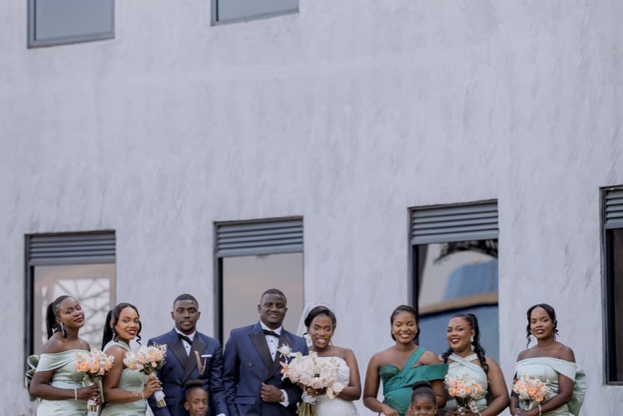 Sage & Peach Elegance — photo 10